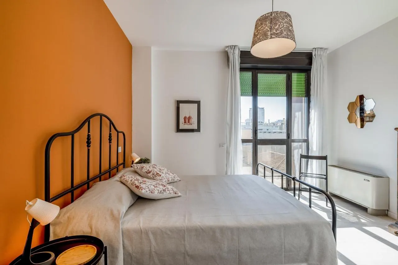 Family & Friends Rooms With Shared Bathroom بادوفا شقة